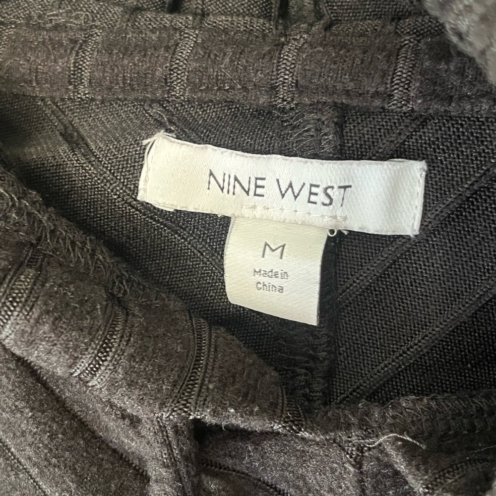 Nine West Black Chevron Long Sleeve Pullover Hoodie Knit Size Medium - Picture 6 of 7